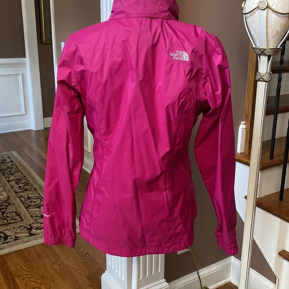 The North Face Womens lightweight jacket. Fleece neckline with hidden hood M - Picture 4 of 8